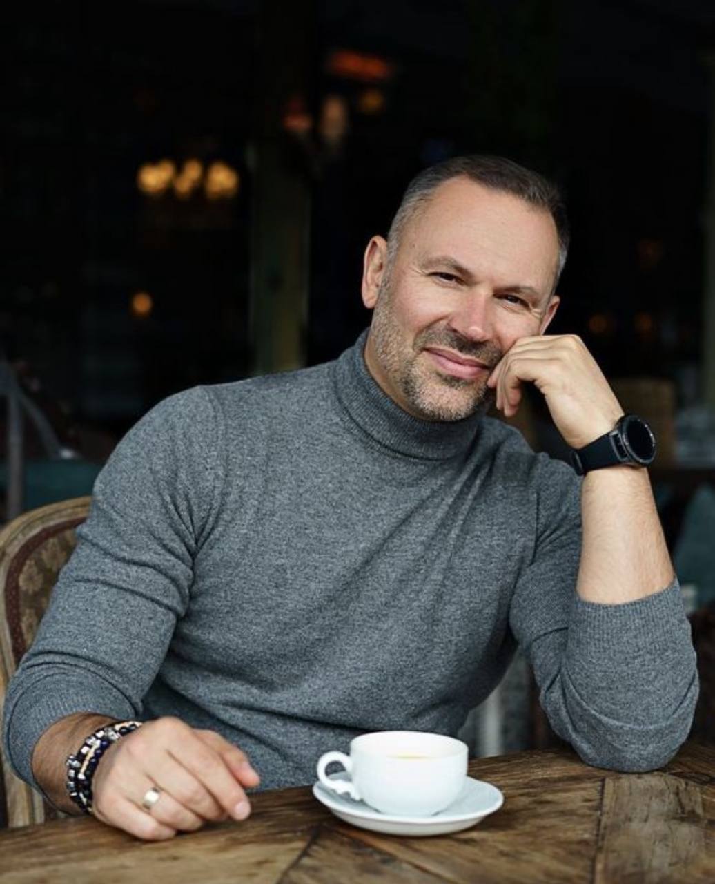 Author Bogdan Isaev